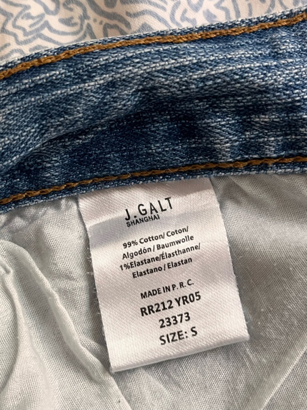 Women's early 2000's low rise jeans - Picture 4 of 7